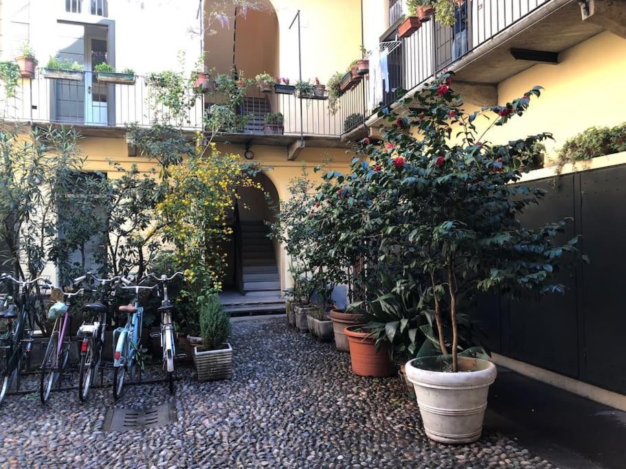 Cozy Loft Navigli, Close To Duomo And Bocconi - Italy Flat Vacation Mailand Exterior foto