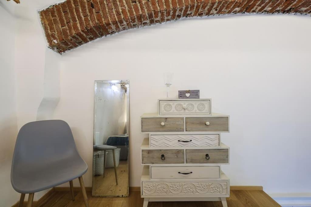 Cozy Loft Navigli, Close To Duomo And Bocconi - Italy Flat Vacation Mailand Exterior foto